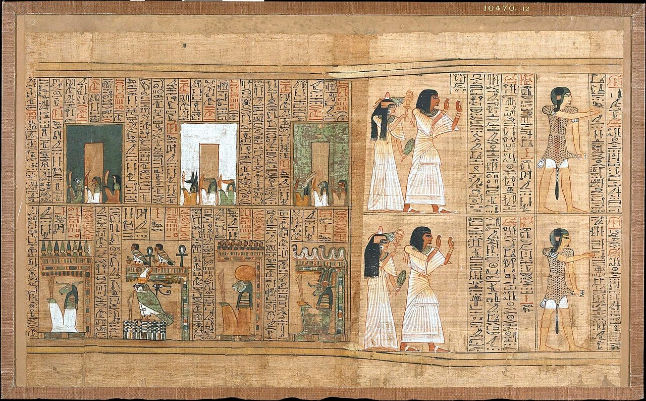 Scène peinte sur papyrus où un homme se présente devant une file de dieux assis
