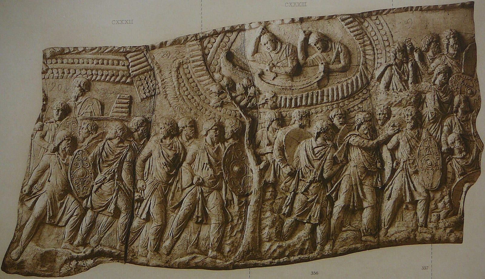 Relevé gravé d'un relief antique montrant des légionnaires en train de bâtir un camp