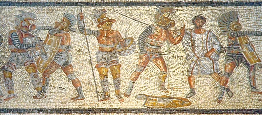 Mosaïque antique montrant des gladiateurs armés s'affrontant deux à deux